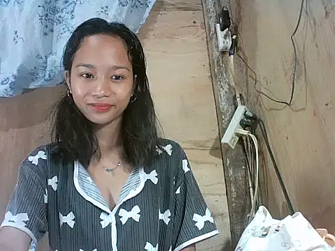 Snapshot of Asianpinay_Skinny1818 chatting on February 22, 2026, 12:02 am Asianpinay Skinny1818 online show from February 22, 2026, 12:02 am