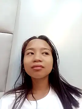 Asianpinay Skinny1818 online show from April 20, 2026, 12:02 am