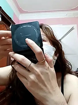 Trang26 online show from February 28, 2026, 12:21 am