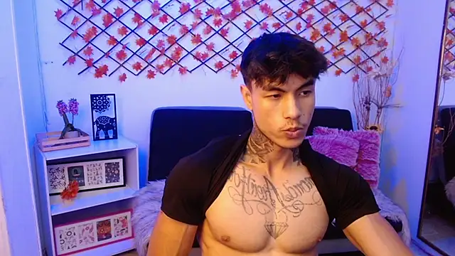 IanWest  online show from June 23, 2026, 9:46 pm