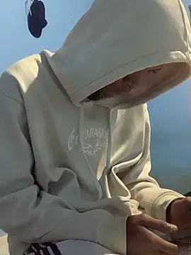 Snapshot of mondacuo3000 chatting on February 14, 2026, 3:23 pm mondacuo3000 online show from February 14, 2026, 3:23 pm