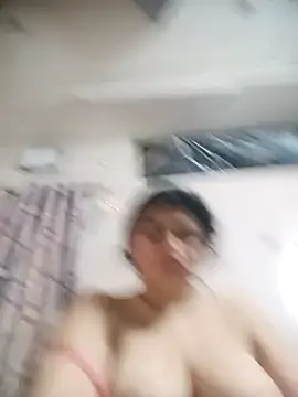 candyy 0404 online show from February 17, 2026, 12:02 pm