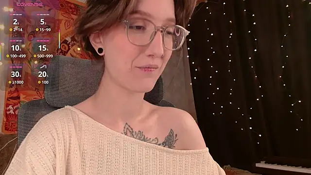 Snapshot of lolami_ chatting on May 30, 2026, 7:47 am lolami online show from May 30, 2026, 7:47 am