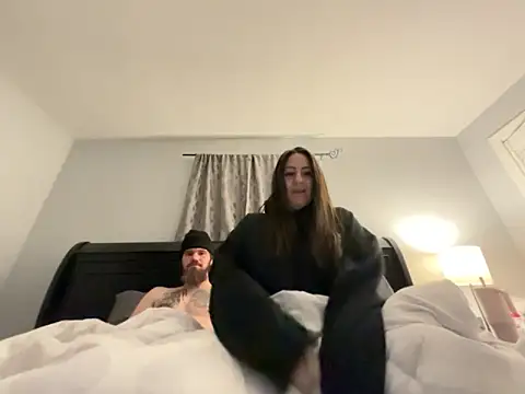 fun couple cum online show from February 22, 2026, 4:59 am