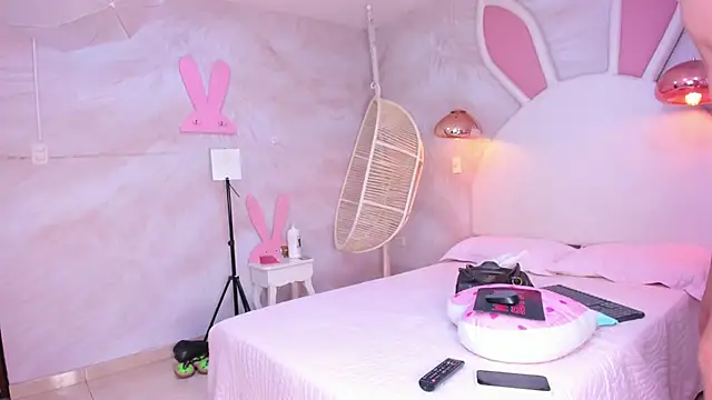 Veronica hottie online show from March 28, 2026, 11:39 pm