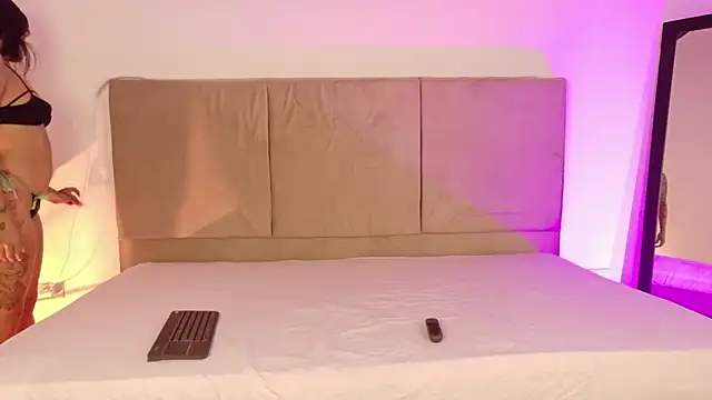 Snapshot of AlexLamunequita chatting on February 21, 2026, 10:56 pm AlexLamunequita online show from February 21, 2026, 10:56 pm