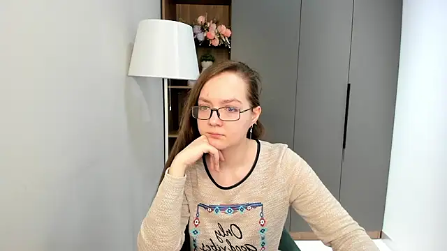 KatheyWasinger online show from February 11, 2026, 2:55 am