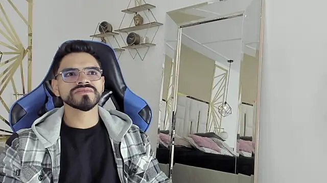 Snapshot of HotPulse_vc chatting on February 12, 2026, 12:27 pm HotPulse vc online show from February 12, 2026, 12:27 pm