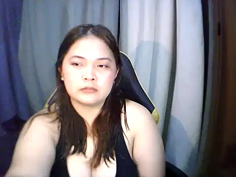 xia xoxo  online show from June 5, 2026, 1:54 am
