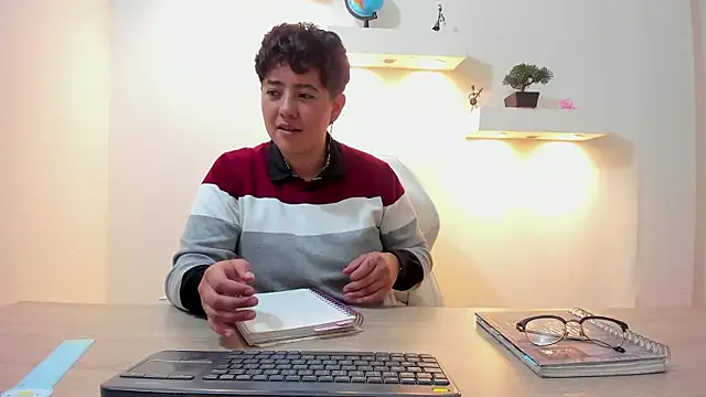 Gaia n Nix online show from February 17, 2026, 7:55 pm