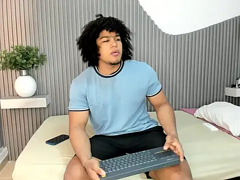 Rose blonde   online show from May 21, 2026, 1:58 am