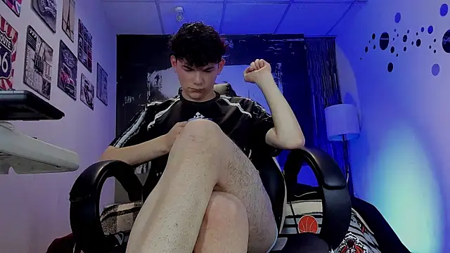 Philippsx online show from April 15, 2026, 11:05 pm