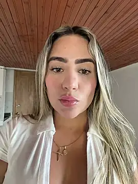 Miilana  online show from July 7, 2026, 9:40 pm