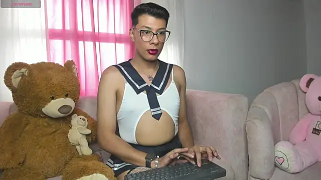 Miissy  online show from April 25, 2026, 8:39 pm