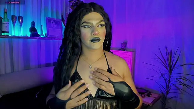 Miss-liaa online show from February 18, 2026, 11:12 pm