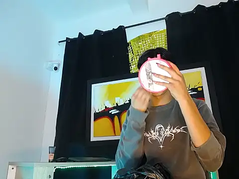 jullian ricci online show from March 24, 2026, 8:42 pm