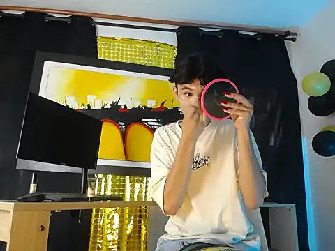 jullian ricci online show from March 13, 2026, 7:19 pm