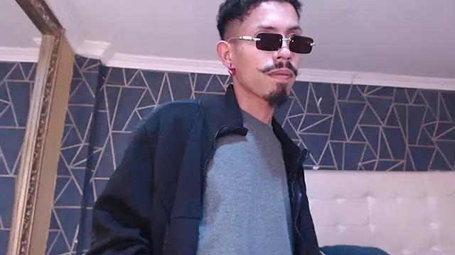 Snapshot of NoaahTylor chatting on February 25, 2026, 8:52 pm NoaahTylor online show from February 25, 2026, 8:52 pm