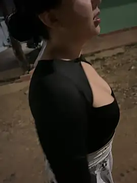 Snapshot of Craziness_street chatting on March 3, 2026, 4:08 am Craziness street online show from March 3, 2026, 4:08 am