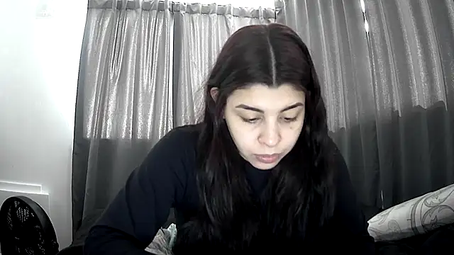 violetazein7 online show from May 21, 2026, 5:43 pm