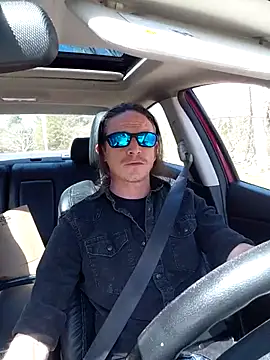 ShadowLove85 online show from April 9, 2026, 6:14 pm