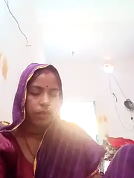 Snapshot of Anjli_hote chatting on February 14, 2026, 11:43 am Anjli hote online show from February 14, 2026, 11:43 am