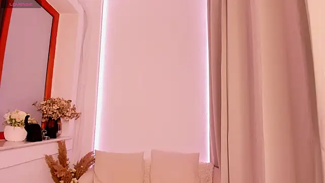 EvaK  online show from April 9, 2026, 3:30 am