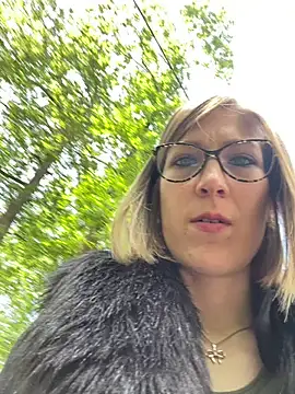blondie-27 online show from June 7, 2026, 12:10 pm
