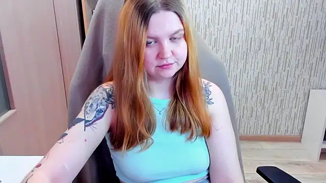 AnitaXVine online show from March 25, 2026, 2:49 pm