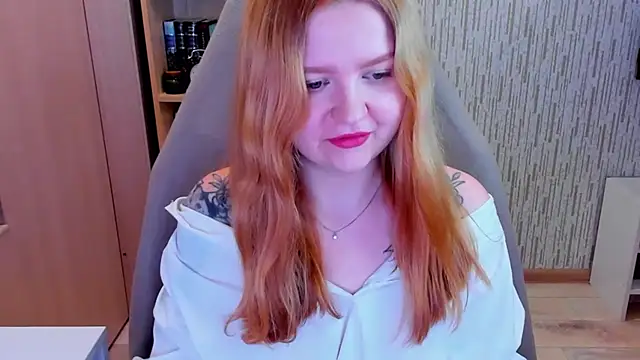 AnitaXVine online show from April 19, 2026, 6:10 pm