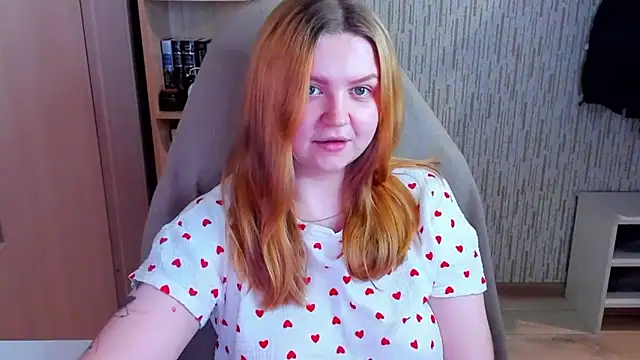 Snapshot of AnitaXVine chatting on February 17, 2026, 6:05 pm AnitaXVine online show from February 17, 2026, 6:05 pm