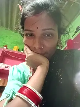 Desi Couple P online show from May 1, 2026, 4:12 pm