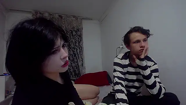 MegaanCollins online show from April 15, 2026, 5:39 pm