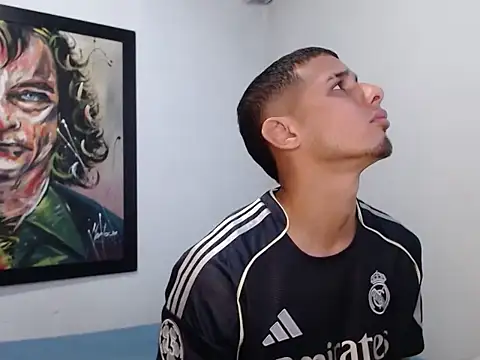 HotSinlge online show from February 20, 2026, 11:34 am