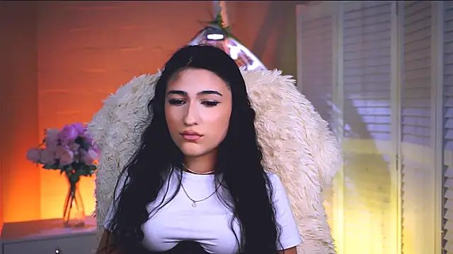 TerezaRobinson online show from February 18, 2026, 11:17 am