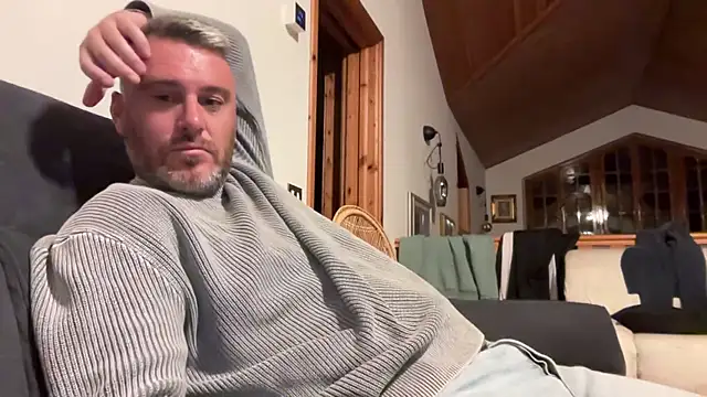 marcovik1 online show from March 15, 2026, 10:28 pm