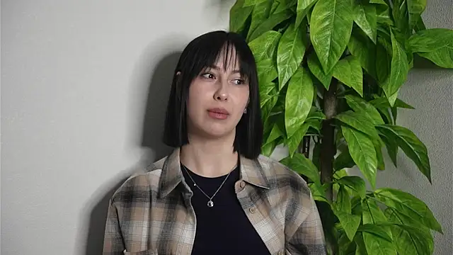 Snapshot of AngeleLuster chatting on February 28, 2026, 5:07 am AngeleLuster online show from February 28, 2026, 5:07 am