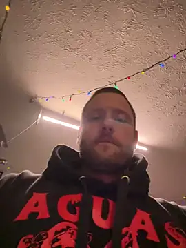 Snapshot of Islebetid2021 chatting on February 13, 2026, 8:25 am Islebetid2021 online show from February 13, 2026, 8:25 am