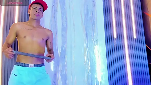 Vicky and Jeyco online show from February 18, 2026, 8:05 pm