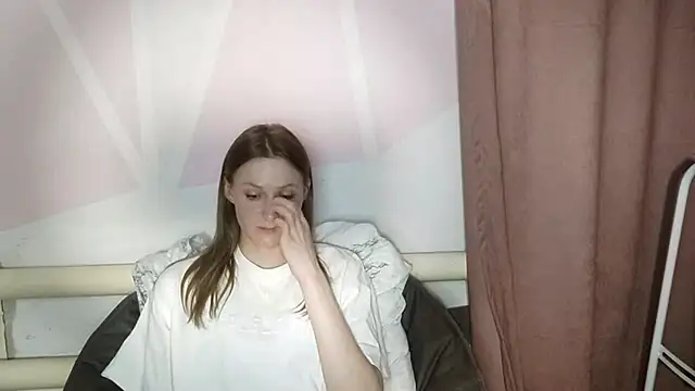 EthylGabak online show from April 21, 2026, 3:18 pm