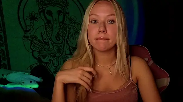 pureeangel online show from February 23, 2026, 7:58 pm