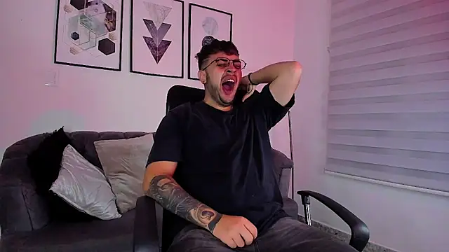 Snapshot of ethan_grace chatting on February 28, 2026, 12:16 pm ethan grace online show from February 28, 2026, 12:16 pm