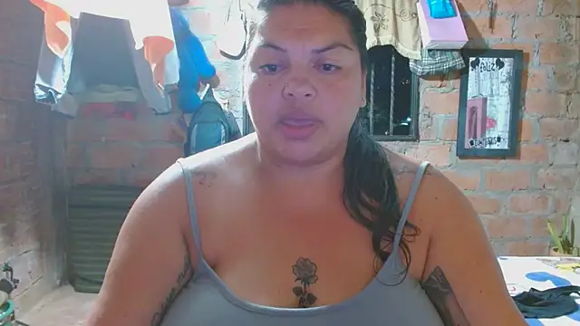 Juli Powl online show from March 8, 2026, 1:44 am