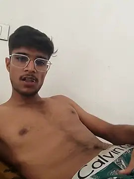 Snapshot of kaushikhotty chatting on June 26, 2026, 5:35 am kaushikhotty online show from June 26, 2026, 5:35 am