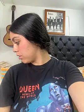 Ava Queen69 online show from March 18, 2026, 4:37 am