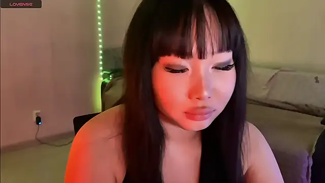 whispersofdarsy online show from February 19, 2026, 7:22 pm