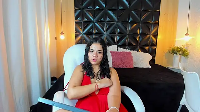 Snapshot of Veyra_sereny chatting on June 30, 2026, 6:46 am Veyra sereny online show from June 30, 2026, 6:46 am