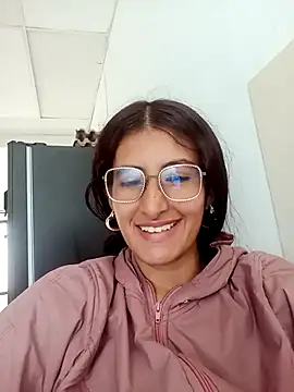 Snapshot of Esperanza__hot chatting on February 14, 2026, 7:14 pm Esperanza hot online show from February 14, 2026, 7:14 pm