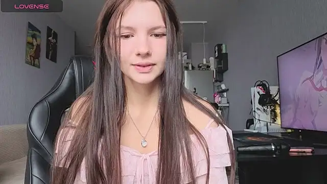 Alisa Hetfy online show from April 10, 2026, 7:15 am