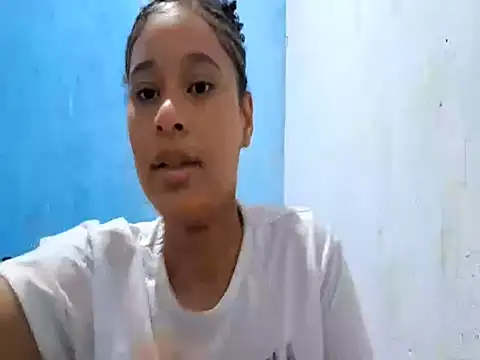 MadelynStamant online show from April 15, 2026, 1:48 pm